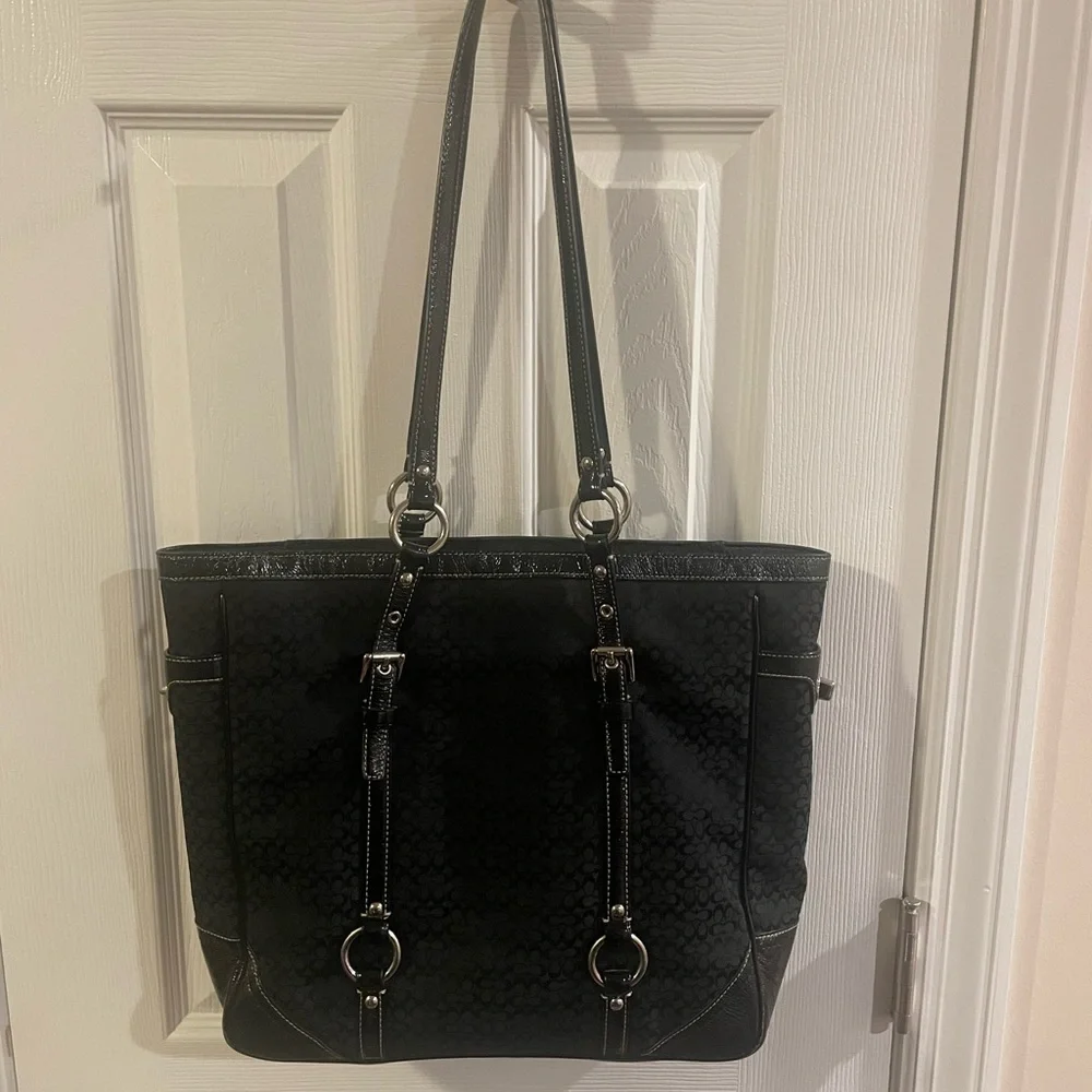 Coach Bag Coach bag with C Black Tote Bag with zipper Vintage Coach work bag - Picture 4 of 11